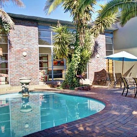 African Moon Corporate House Kempton Park Dış mekan fotoğraf