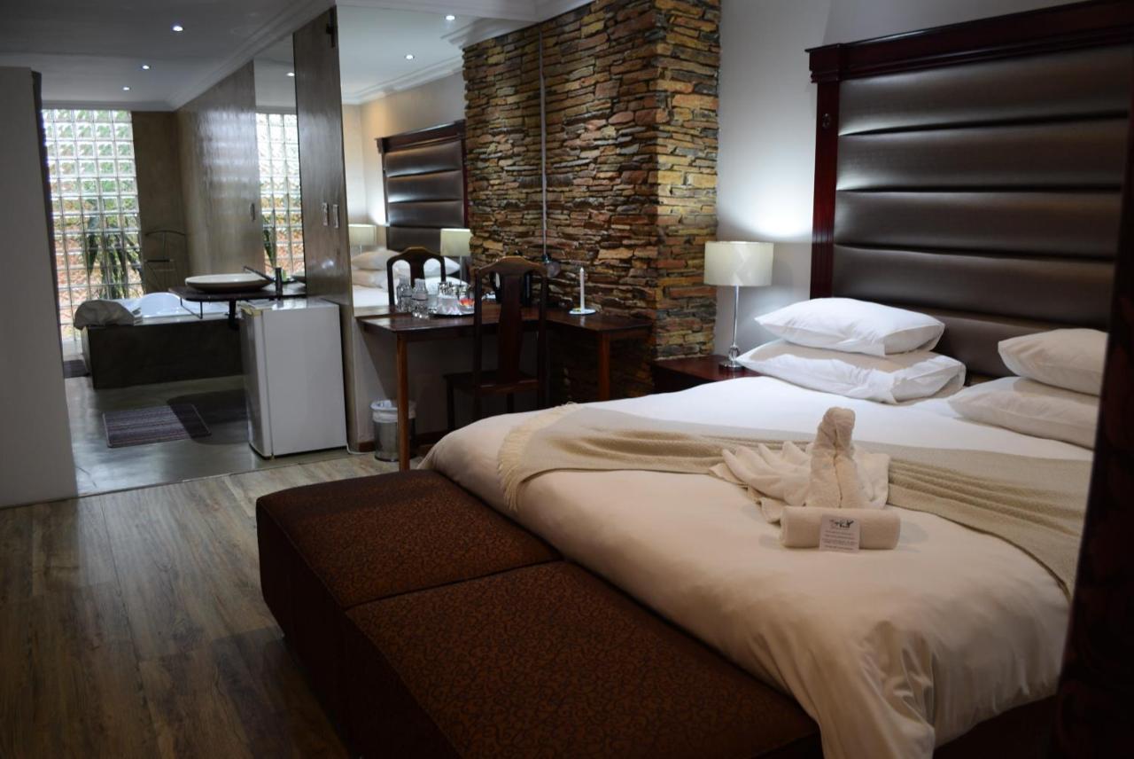 African Moon Corporate House Kempton Park Dış mekan fotoğraf
