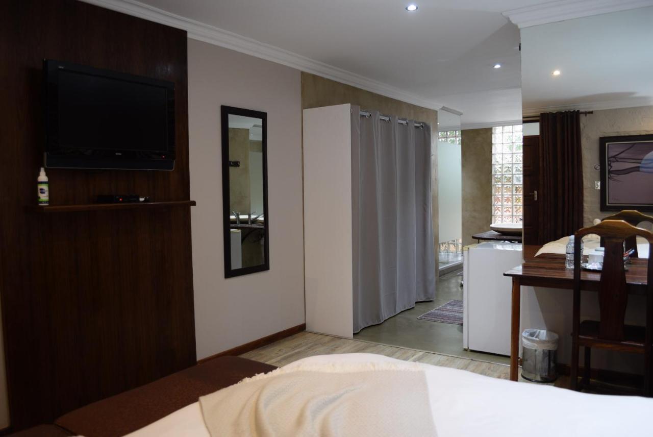 African Moon Corporate House Kempton Park Dış mekan fotoğraf