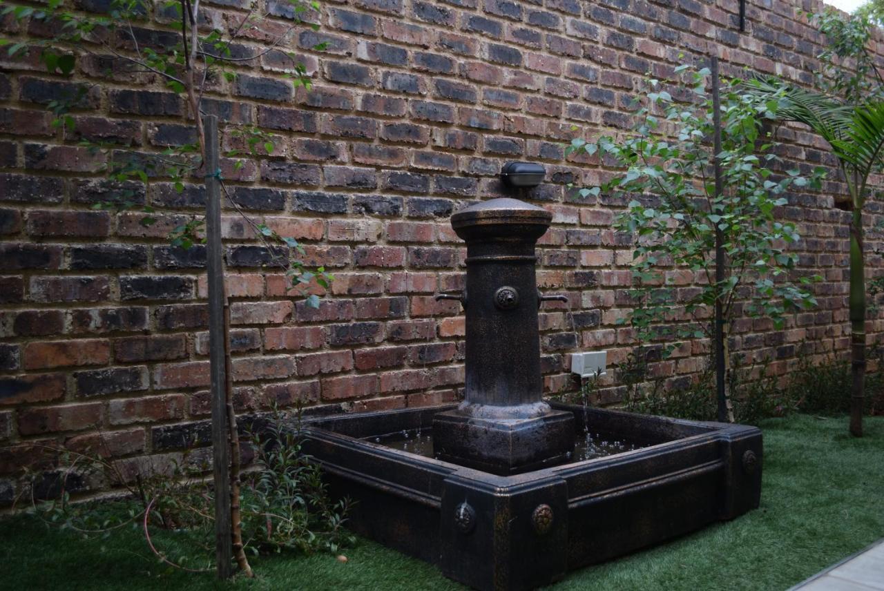 African Moon Corporate House Kempton Park Dış mekan fotoğraf