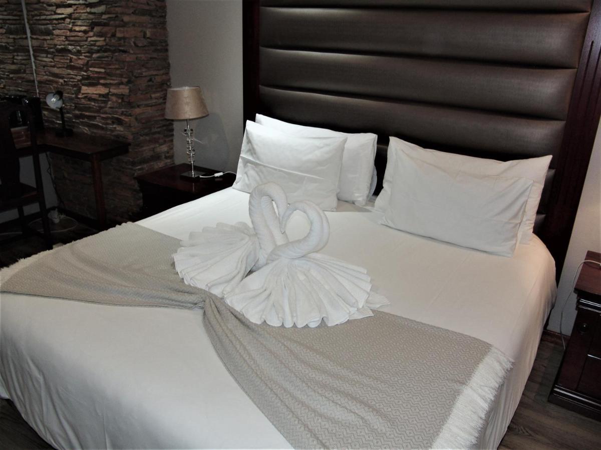 African Moon Corporate House Kempton Park Dış mekan fotoğraf