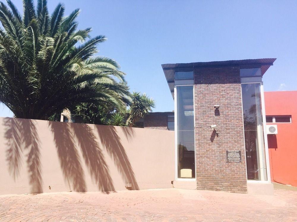 African Moon Corporate House Kempton Park Dış mekan fotoğraf